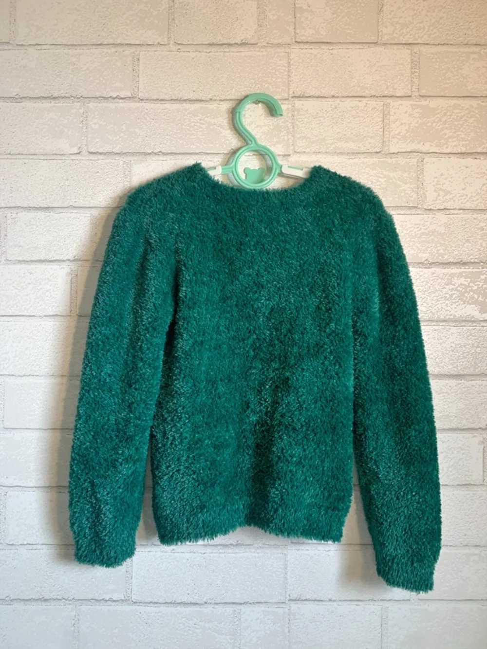 Harper Canyon Kids Intarsia Emerald Fuzzy Sweater with Pink Flamingo 5T - Picture 3 of 5